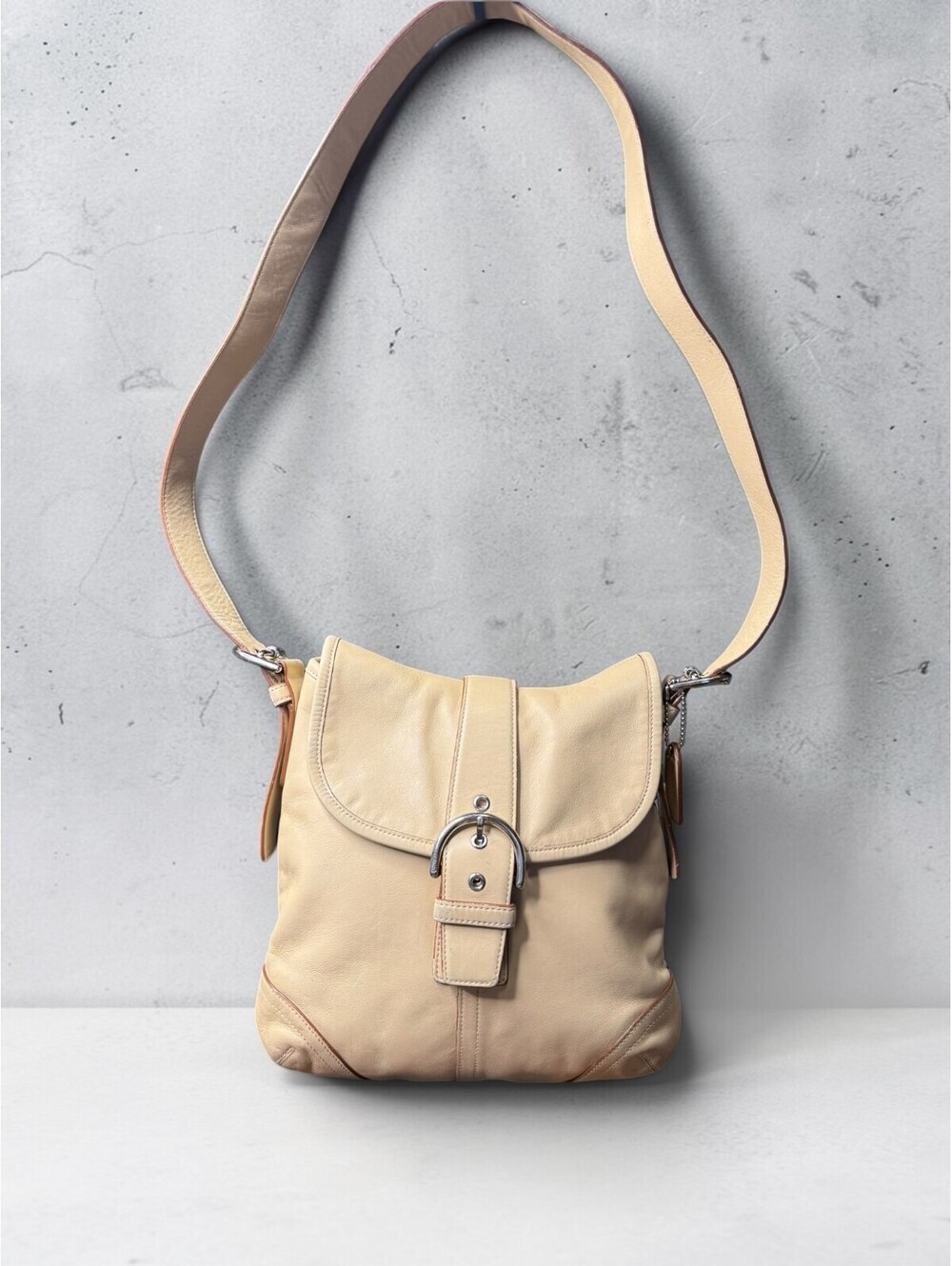 Coach Vintage Soho 9480 Cream Leather Flap Buckle Shoulder Crossbody Bag